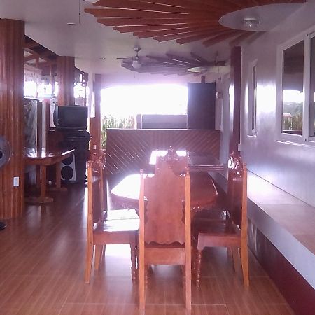 Gilin Pension House Puerto Princesa Esterno foto
