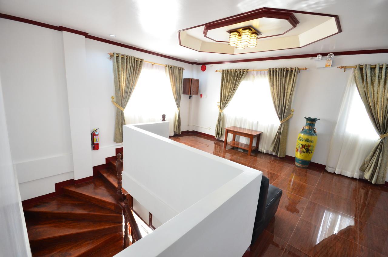 Gilin Pension House Puerto Princesa Esterno foto