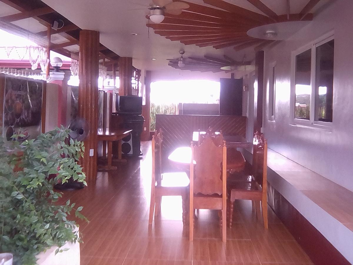 Gilin Pension House Puerto Princesa Esterno foto