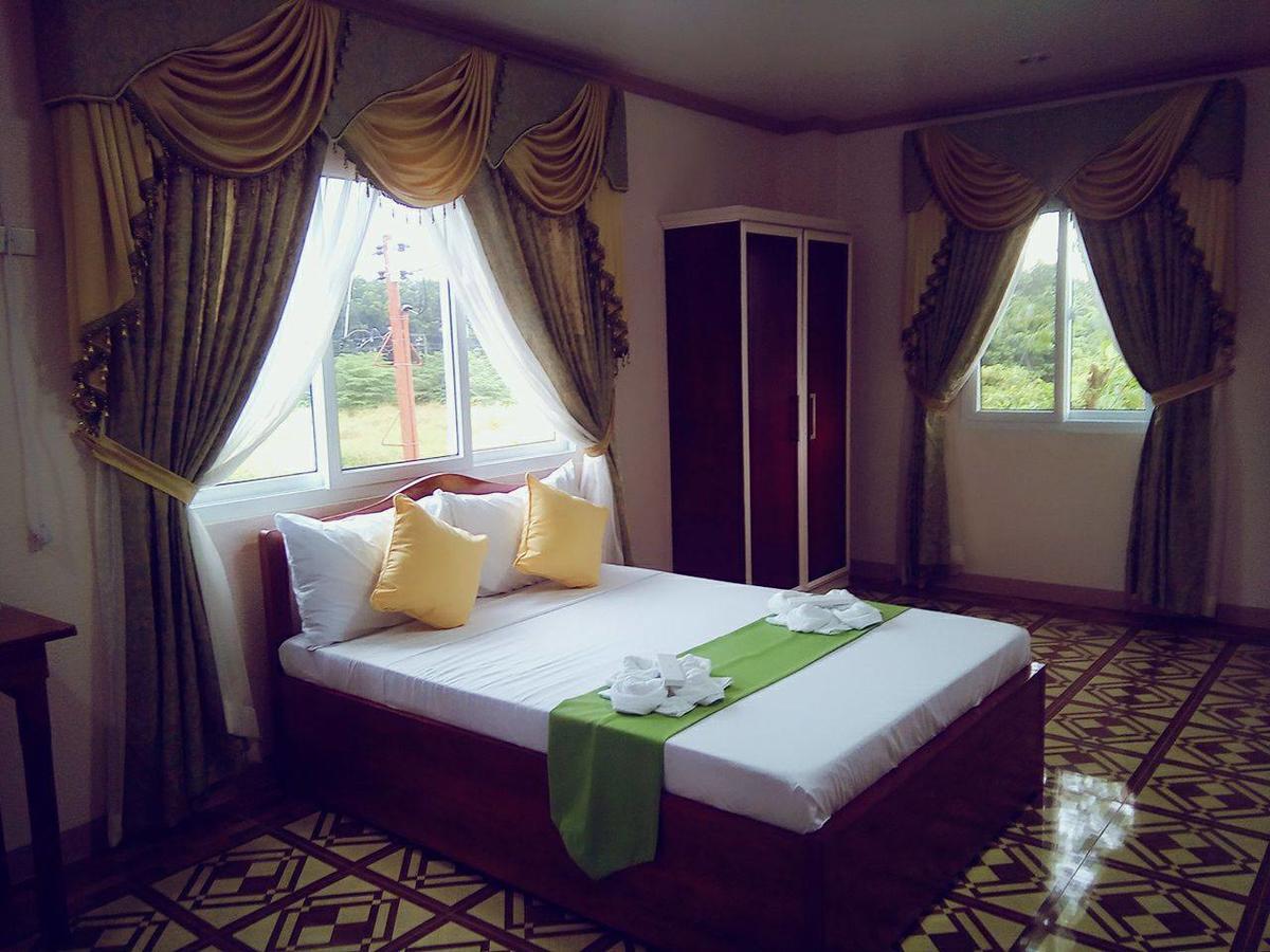 Gilin Pension House Puerto Princesa Esterno foto