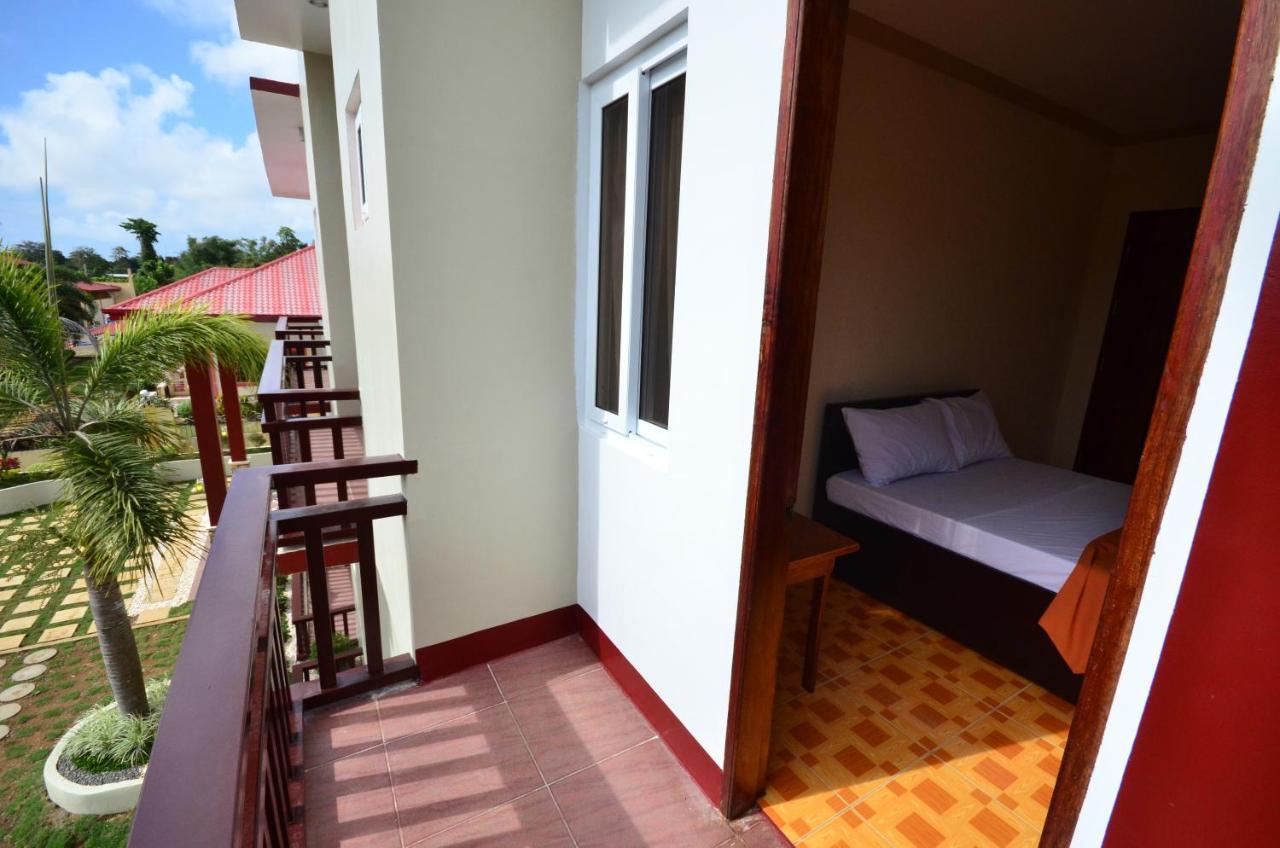 Gilin Pension House Puerto Princesa Esterno foto